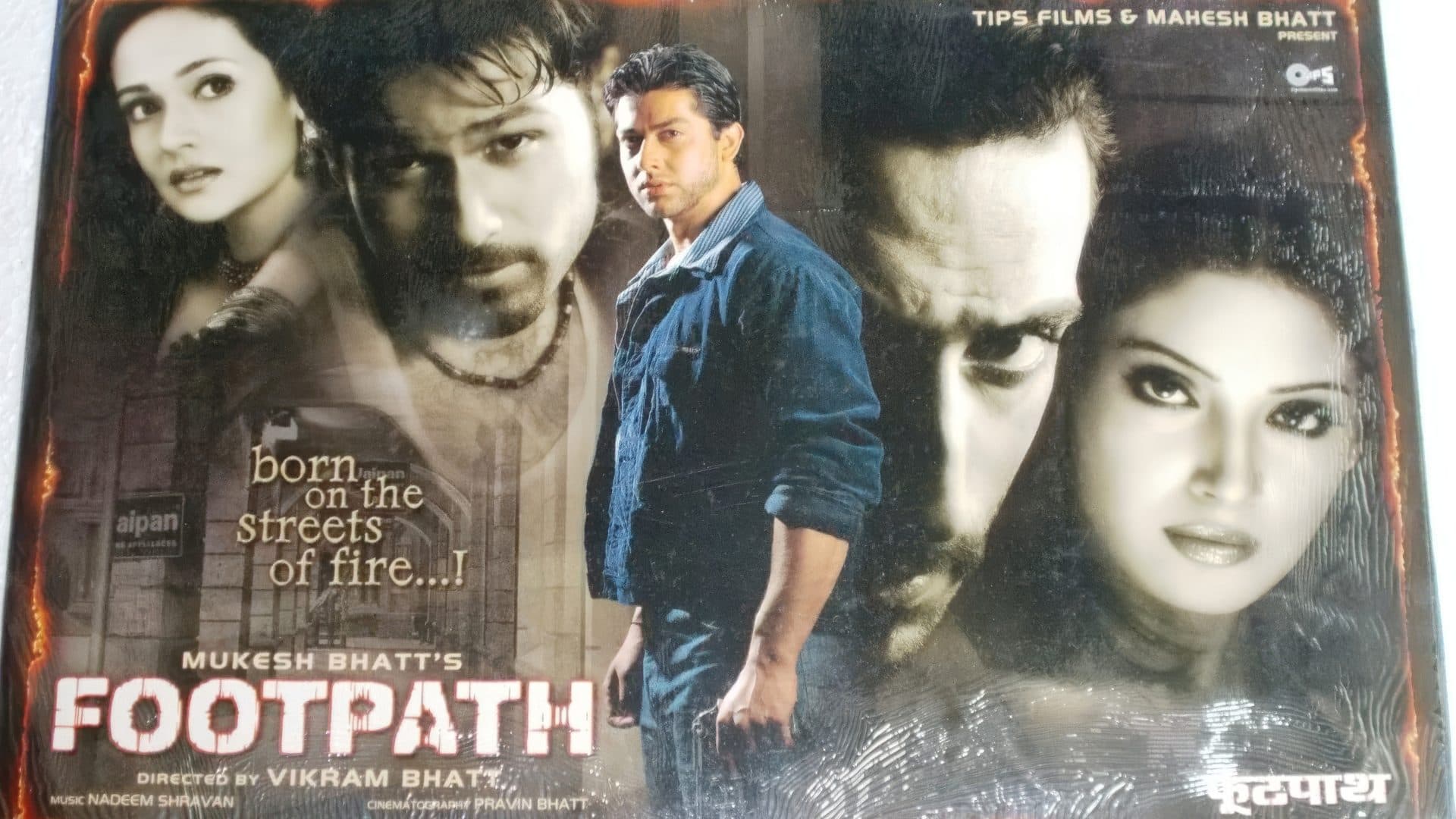 Footpath (2003) Hindi 720p + 1080p AMZN WEB-DL x265 10bit HEVC DDP 5.1 MSubs