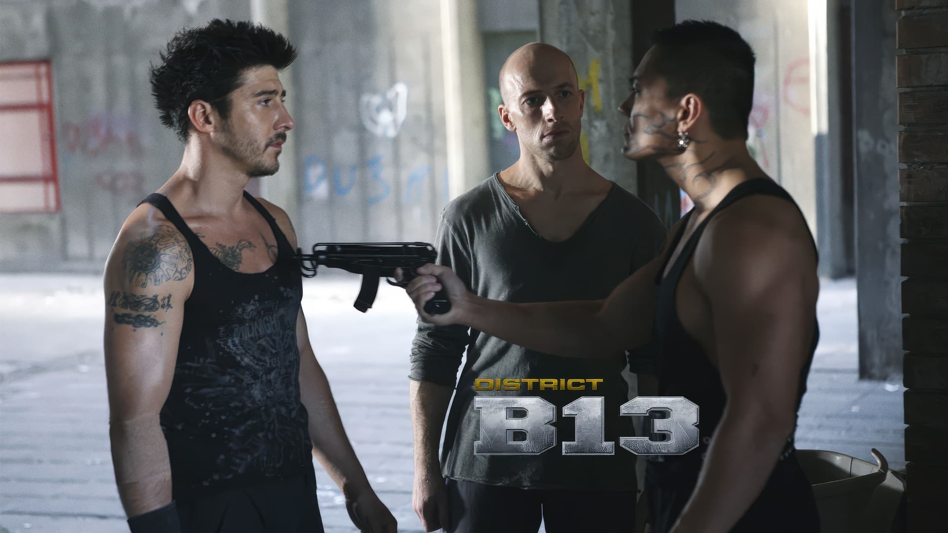 District B13 (2004) 720p + 1080p BluRay x265 10bit HEVC [Org Hindi DDP 2.0 ~ 224Kbps + French TrueHD 5.1] MSubs